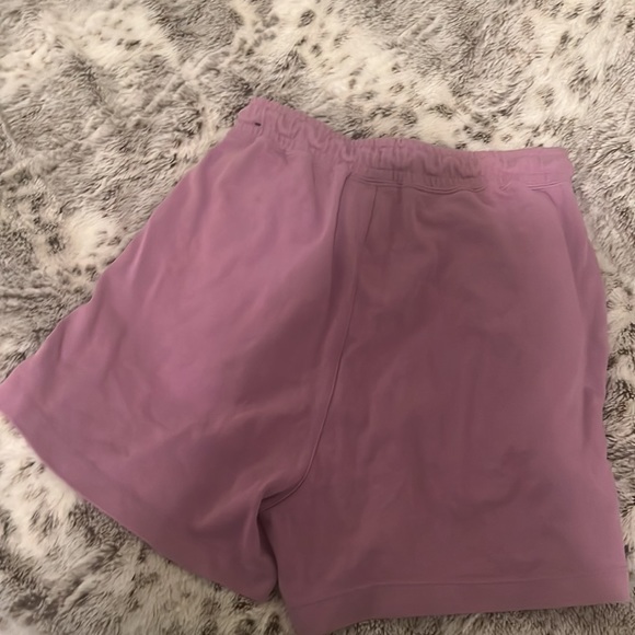 Nike sweatshorts - Picture 2 of 2